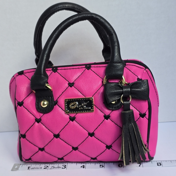 Luv Betsey Fushcia Pink Quited Mini Barrel Bag - Picture 6 of 7